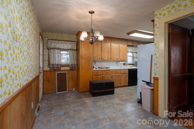 322 E 4th Street, Oakboro, NC 28129