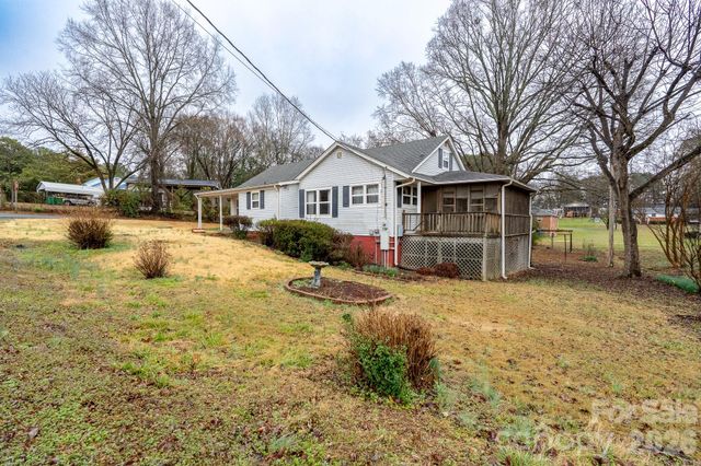 322 E 4th Street, Oakboro, NC 28129