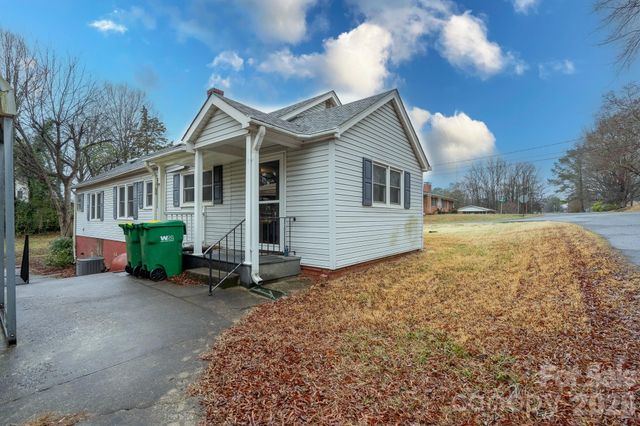 322 E 4th Street, Oakboro, NC 28129