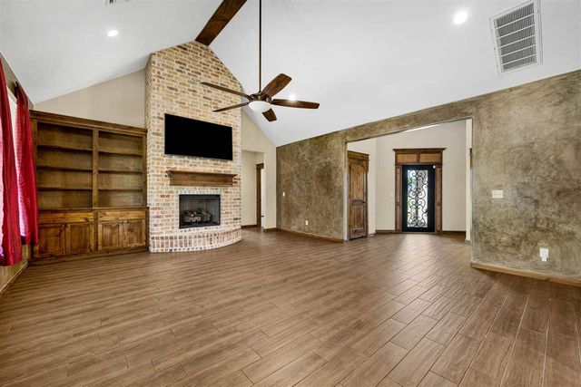 607 NW Blackstone Trail, Lawton, OK 73505