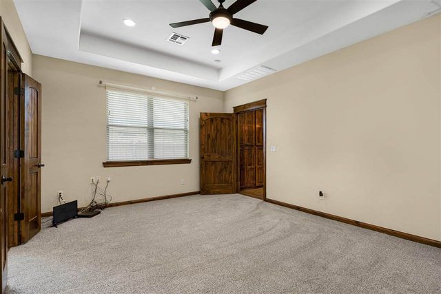 607 NW Blackstone Trail, Lawton, OK 73505