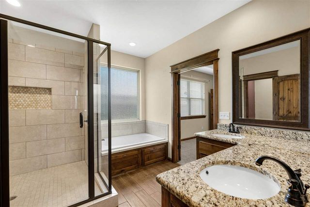 607 NW Blackstone Trail, Lawton, OK 73505