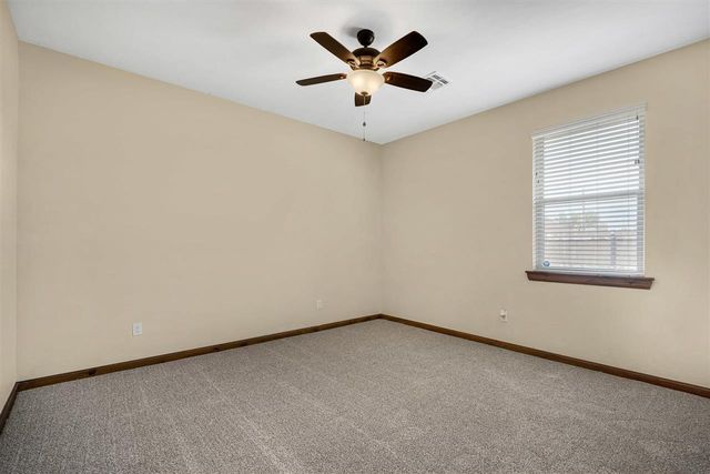 607 NW Blackstone Trail, Lawton, OK 73505
