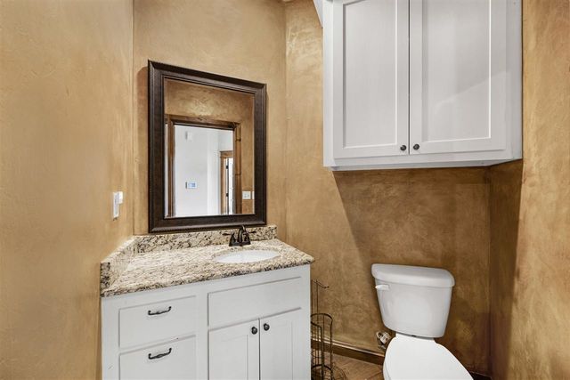 607 NW Blackstone Trail, Lawton, OK 73505