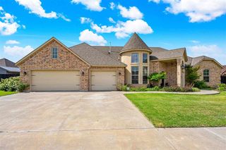 607 NW Blackstone Trail, Lawton, OK 73505