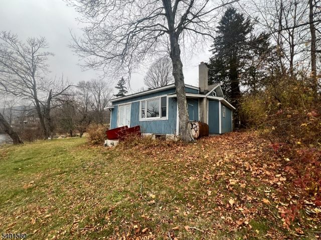 182 Lackawanna Dr, Byram Twp., NJ 07874