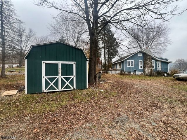 182 Lackawanna Dr, Byram Twp., NJ 07874