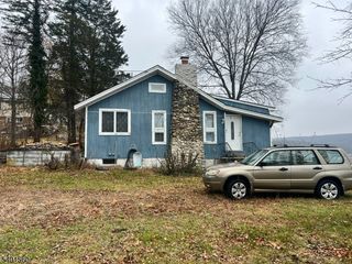 182 Lackawanna Dr, Byram Twp., NJ 07874