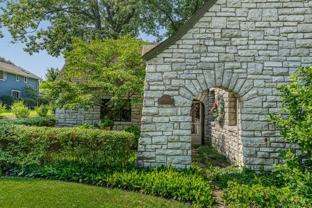 20 Sycamore Terrace, Middletown, OH 45044