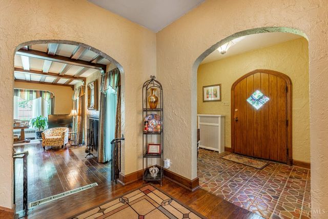 20 Sycamore Terrace, Middletown, OH 45044