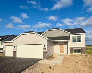907 Misty Meadow Boulevard, Buffalo, MN 55313
