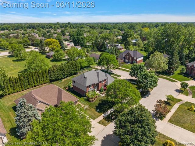 4708 Holland Drive, Troy, MI 48085