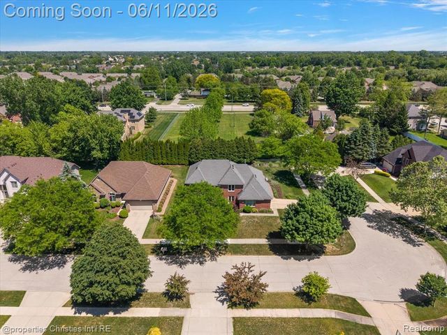 4708 Holland Drive, Troy, MI 48085