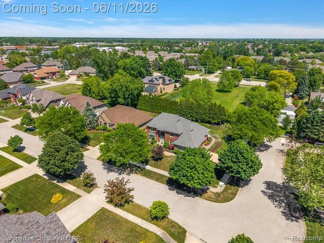 4708 Holland Drive, Troy, MI 48085