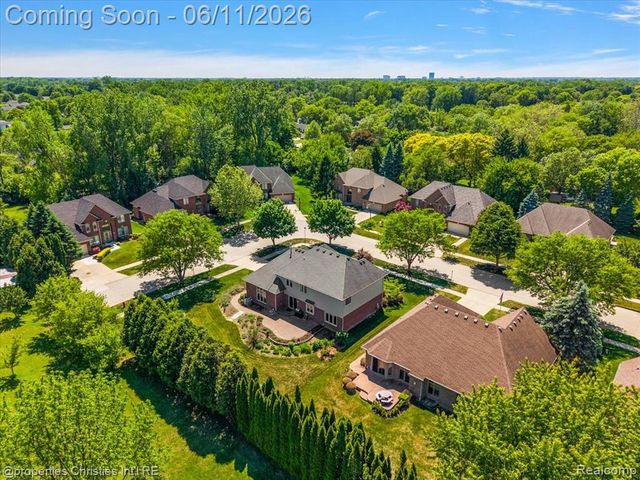 4708 Holland Drive, Troy, MI 48085