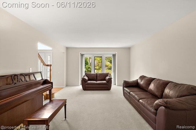 4708 Holland Drive, Troy, MI 48085