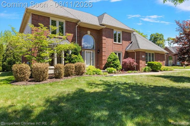 4708 Holland Drive, Troy, MI 48085