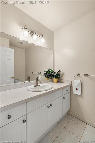 4708 Holland Drive, Troy, MI 48085