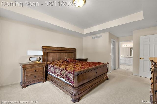 4708 Holland Drive, Troy, MI 48085