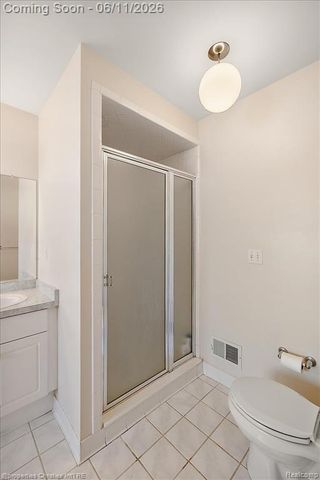4708 Holland Drive, Troy, MI 48085