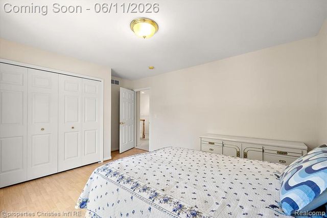 4708 Holland Drive, Troy, MI 48085