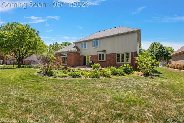 4708 Holland Drive, Troy, MI 48085