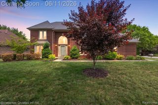 4708 Holland Drive, Troy, MI 48085