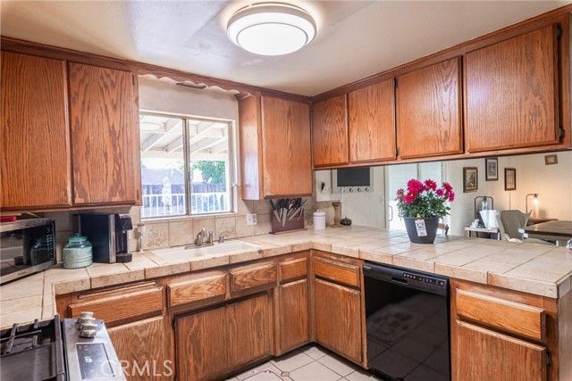 26575 Saturn Way, Hemet, CA 92544