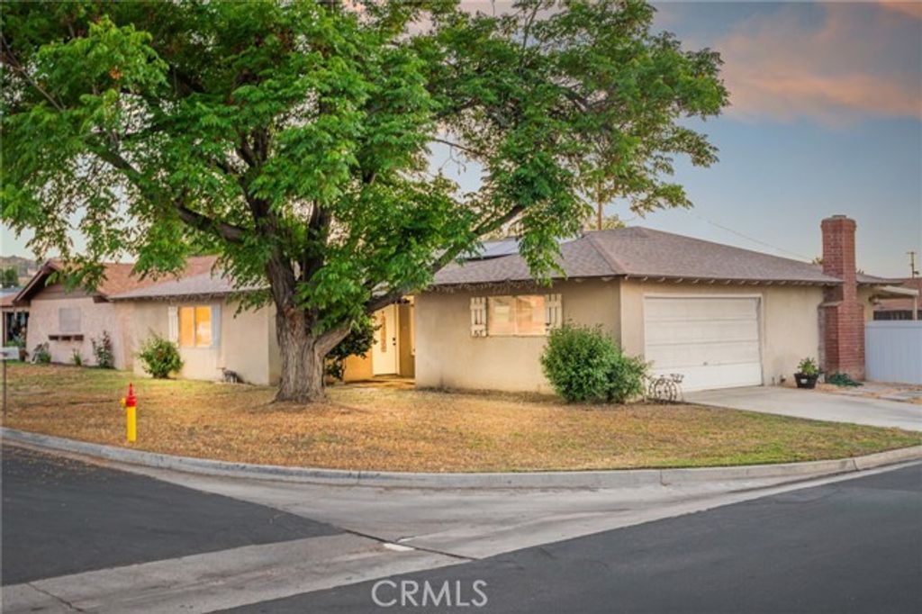 26575 Saturn Way, Hemet, CA 92544