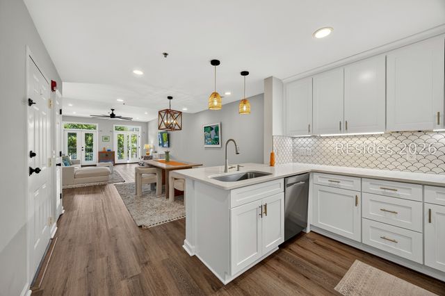 10 Johnston Way 11F, Bluffton, SC 29910