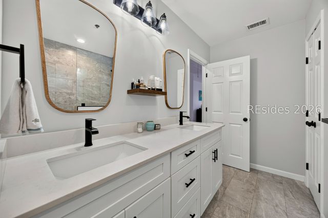 10 Johnston Way 11F, Bluffton, SC 29910