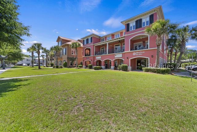 10 Johnston Way 11F, Bluffton, SC 29910