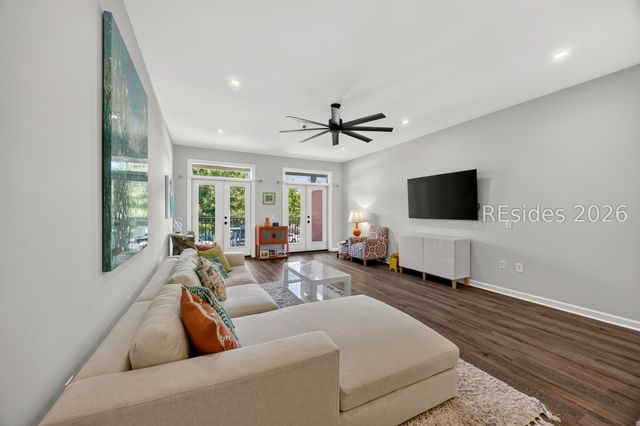 10 Johnston Way 11F, Bluffton, SC 29910