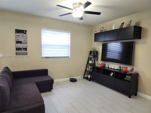 11887 SW 150th Pl -, Miami, FL 33196