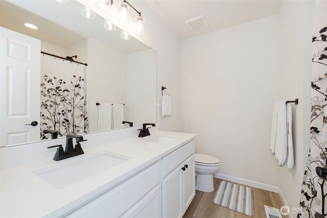 10377 Chimes Place NW, Bremerton, WA 98311