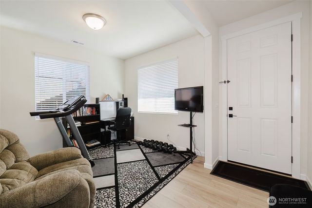 10377 Chimes Place NW, Bremerton, WA 98311