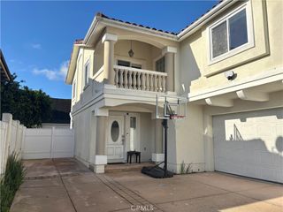 2116 Ernest Avenue B, Redondo Beach, CA 90278