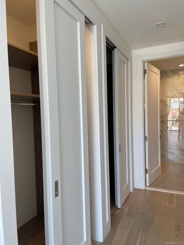 19-14 21st Road 2A, Astoria, NY 11105