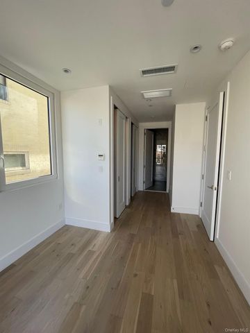 19-14 21st Road 2A, Astoria, NY 11105