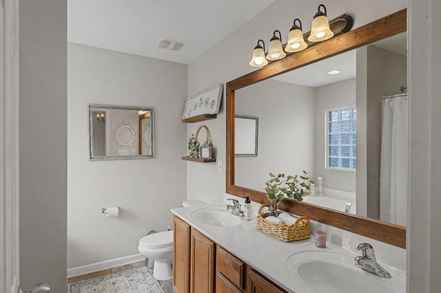 4033 Locerbie Cir, Spring Hill, TN 37174