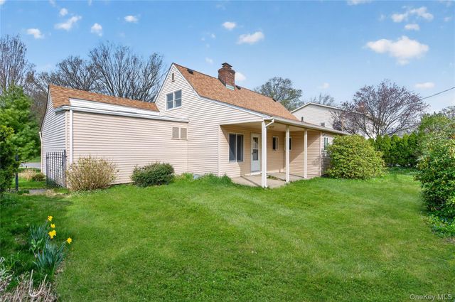 23 Pell Terrace, Garden City, NY 11530