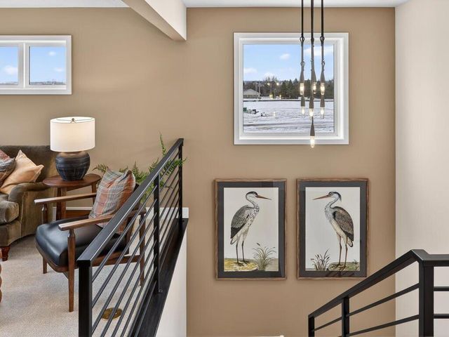 20081 Globe Drive, Lakeville, MN 55044