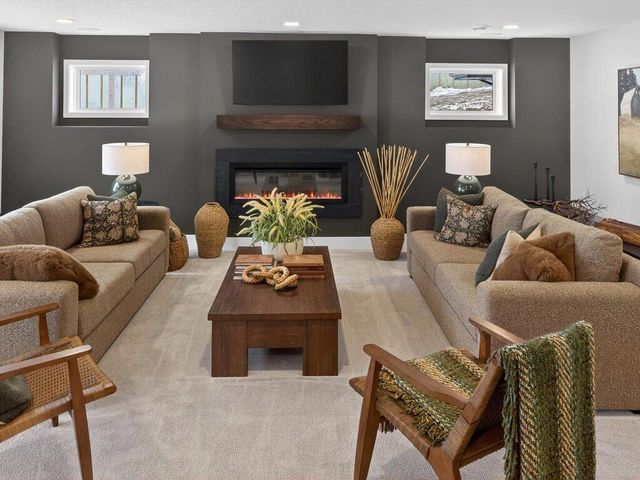 20081 Globe Drive, Lakeville, MN 55044