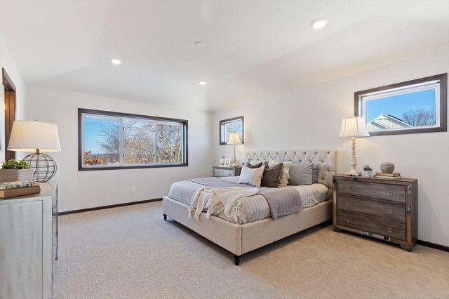 20081 Globe Drive, Lakeville, MN 55044