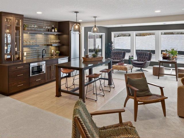 20081 Globe Drive, Lakeville, MN 55044