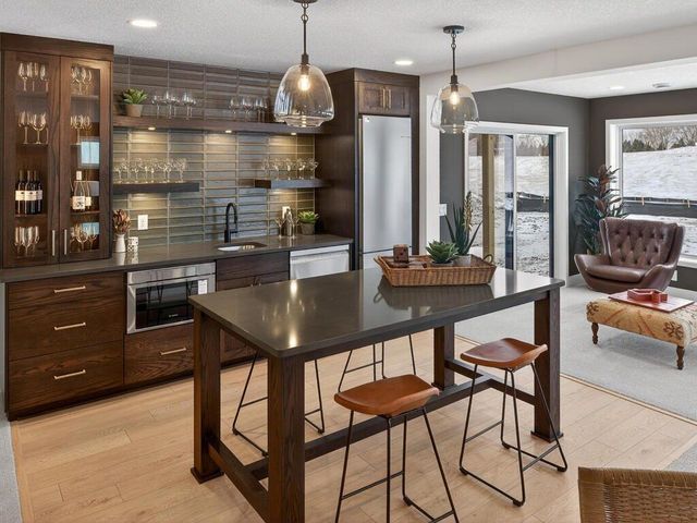 20081 Globe Drive, Lakeville, MN 55044