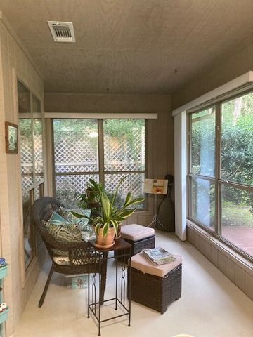 362 Meadow View Path, Holly Lake Ranch, TX 75765