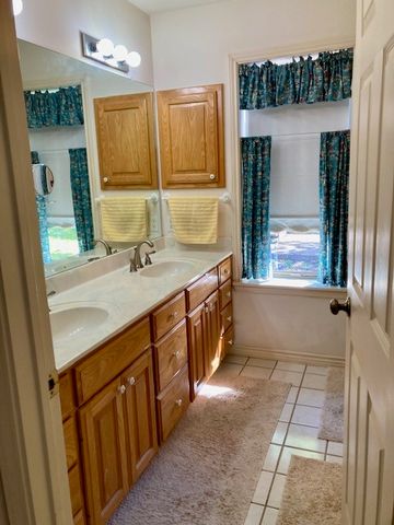 362 Meadow View Path, Holly Lake Ranch, TX 75765
