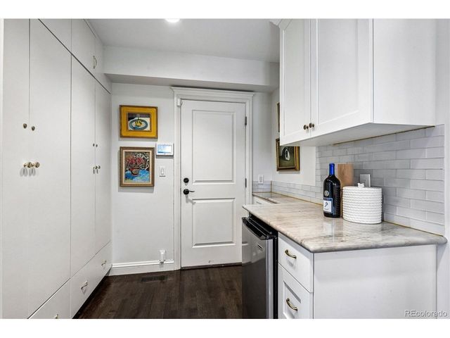 401 Jasmine St, Denver, CO 80220