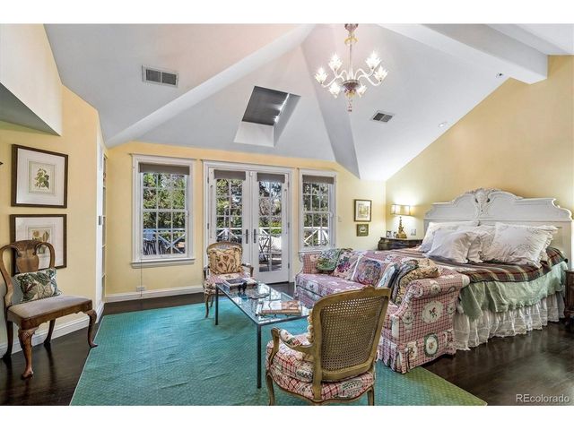 401 Jasmine St, Denver, CO 80220